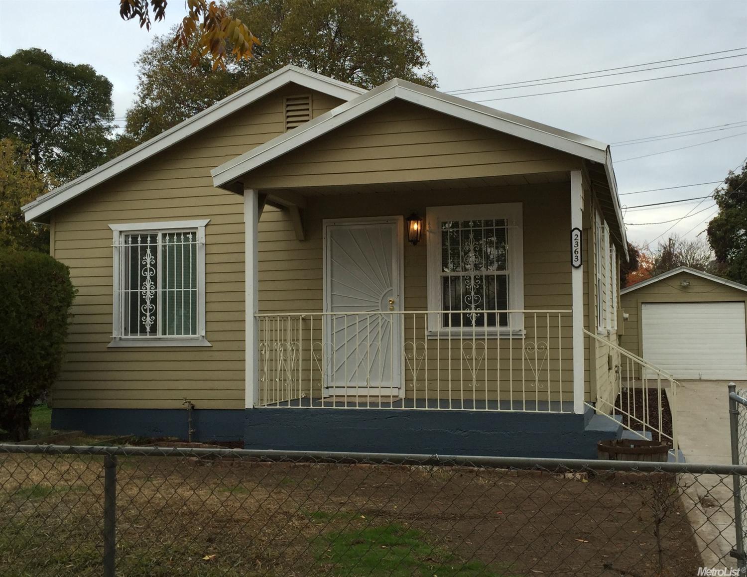 Photo 1 of 7 of 2363 E Taylor Street house