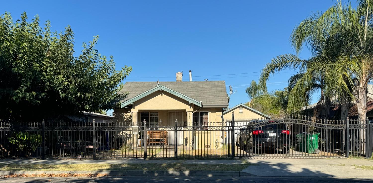 Photo 1 of 1 of 2270 S American Street house