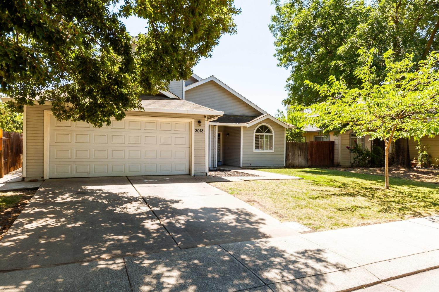 Photo 3 of 23 of 2018 Farley Drive house