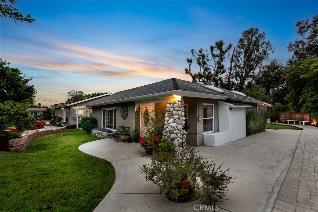 Photo 1 of 37 of 19458 Oxnard Street house