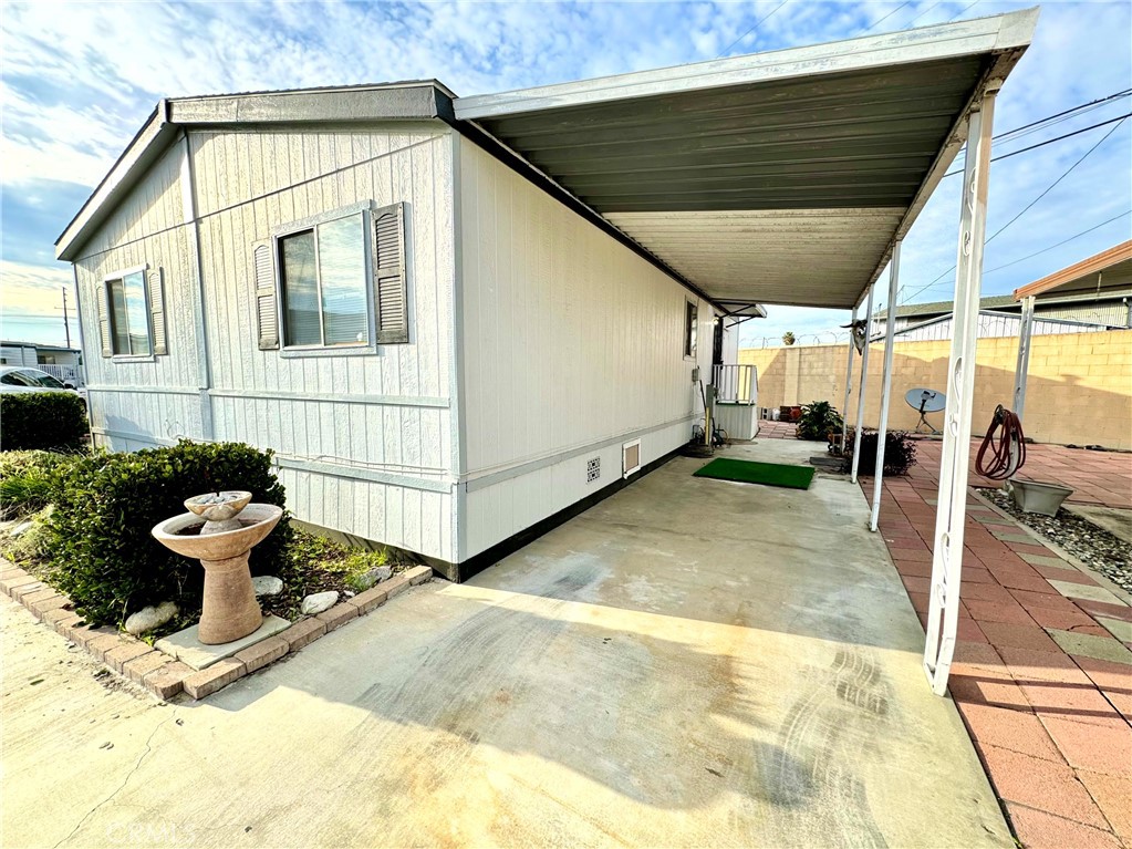 Photo 3 of 26 of 22516 NORMANDIE A-23 mobile home