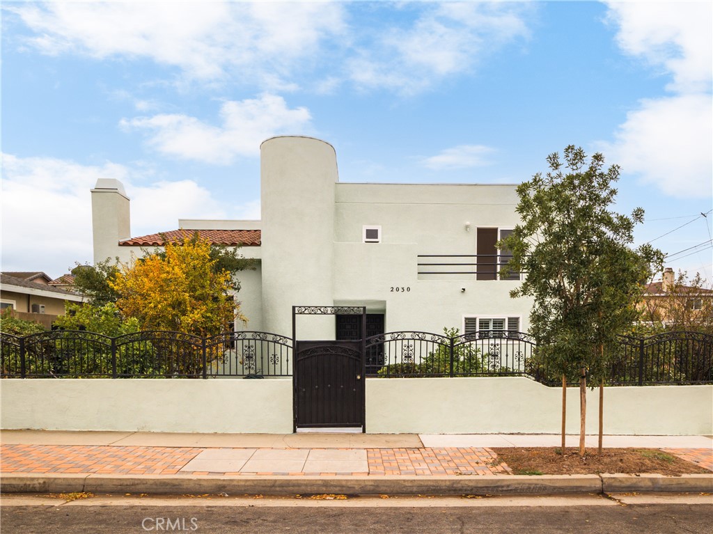 Photo 3 of 45 of 2030 W 231st Street house