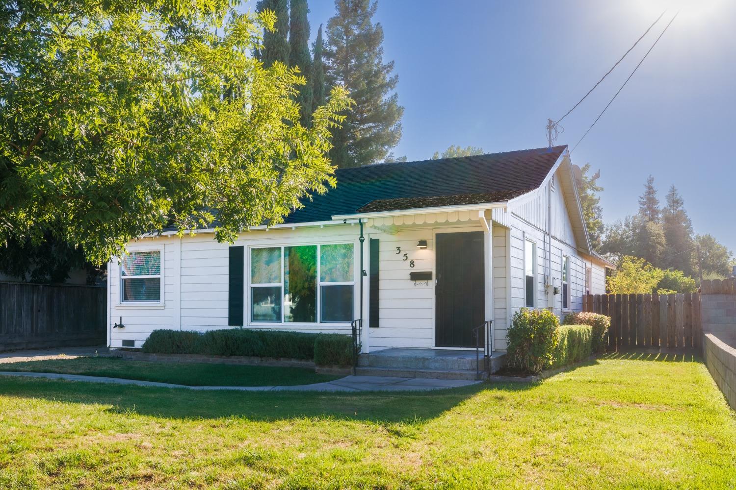 Photo 1 of 37 of 358 N Berkeley Avenue house