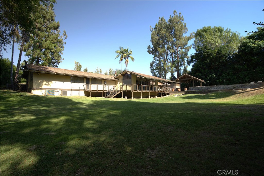 Photo 14 of 29 of 625 S Prospero Drive house