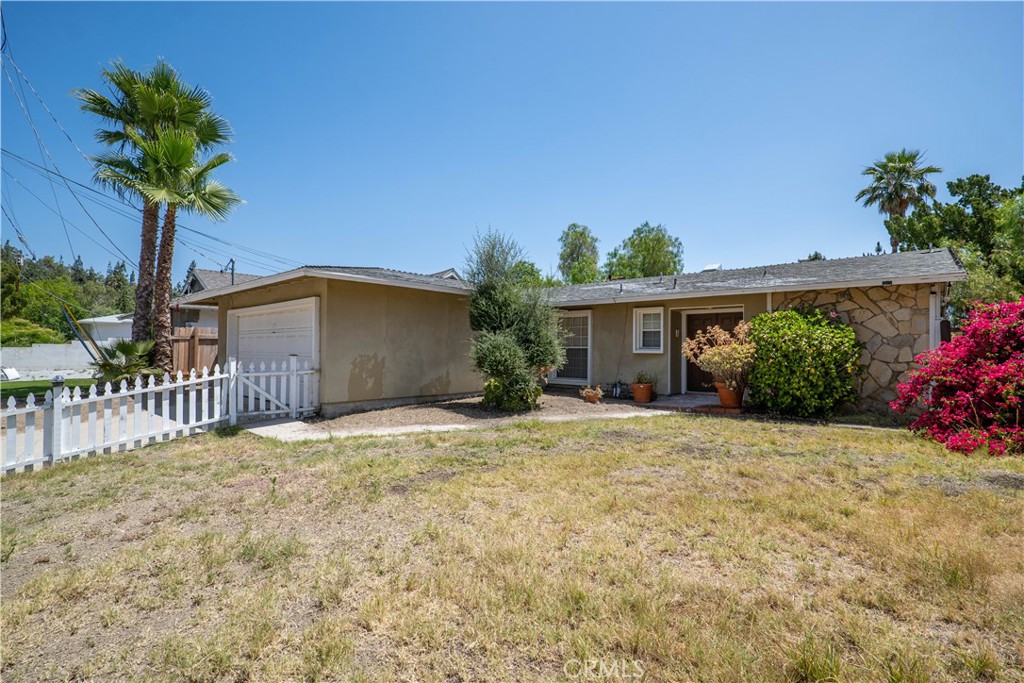 Photo 6 of 49 of 7138 Atheling Way house