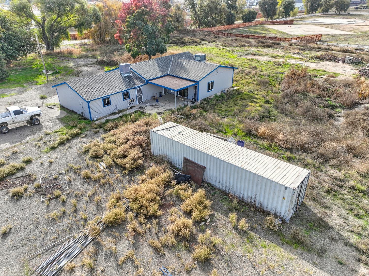 Photo 1 of 33 of 2935 Jefferson Boulevard house