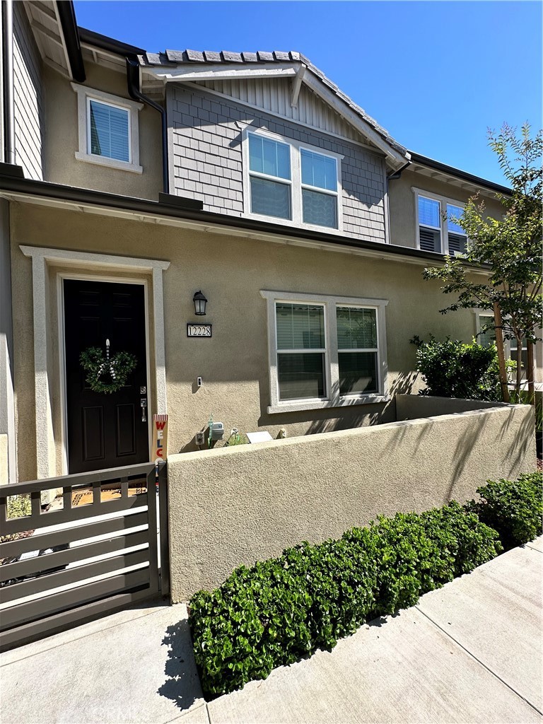 Photo 1 of 2 of 12228 Summer Lane townhome