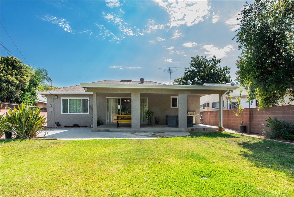 Photo 23 of 23 of 7515 Sunnybrae Avenue house