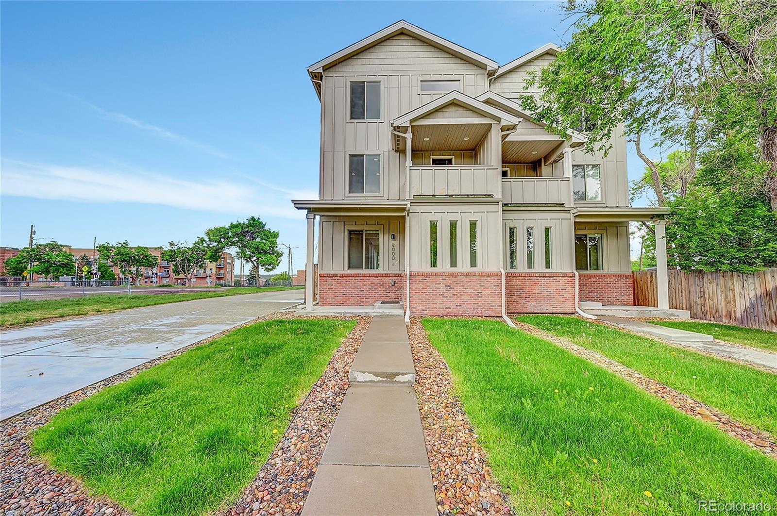 Photo 1 of 30 of 8000 Grandview Avenue A house