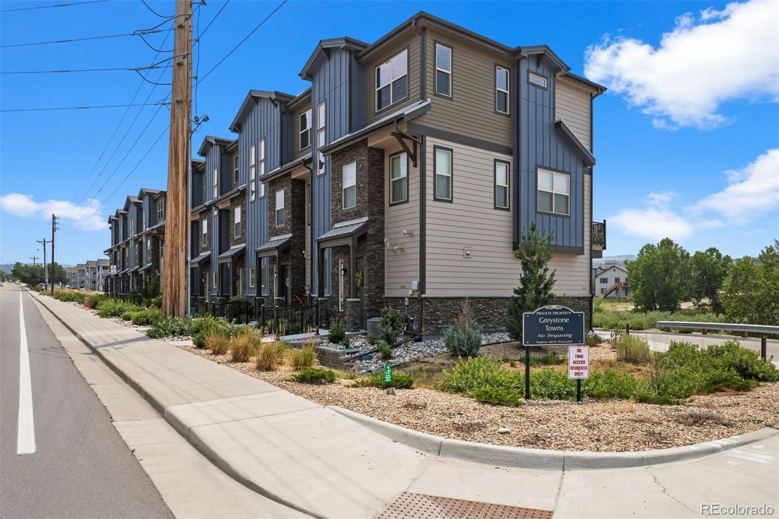 Photo 22 of 29 of 1025 S Gilbert Street A townhome