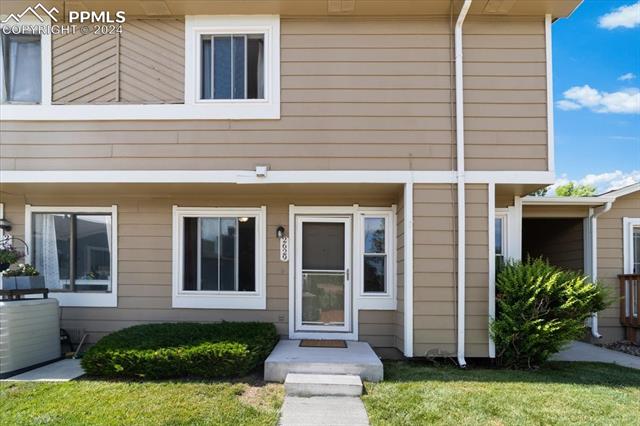 Photo 1 of 27 of 2629 Hearthwood Lane townhome