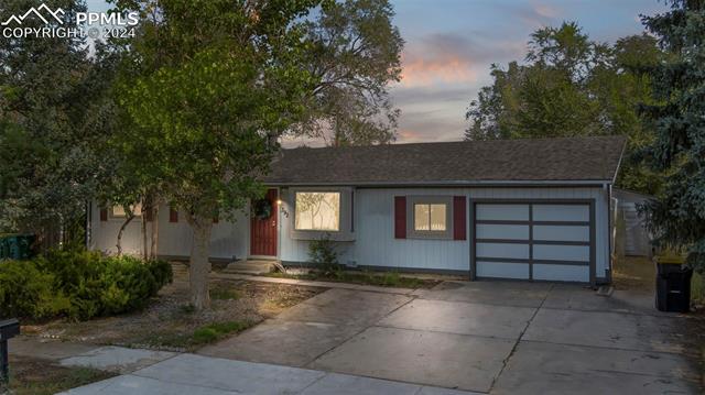 Photo 2 of 26 of 3920 Tennyson Avenue house