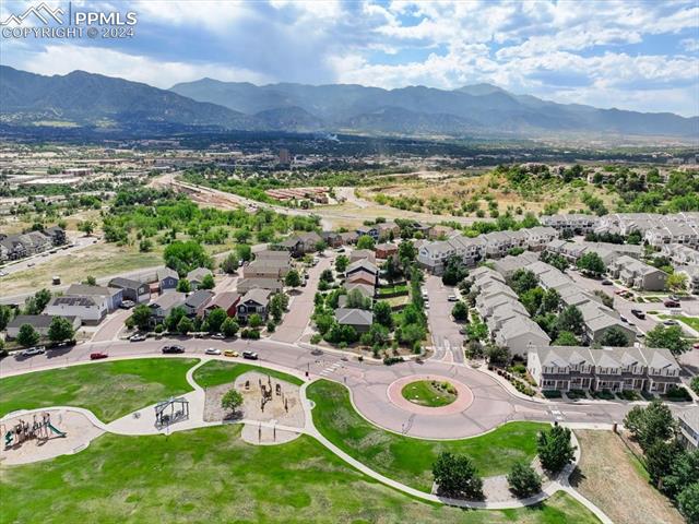 Photo 8 of 44 of 2740 Stonecrop Ridge Grove townhome