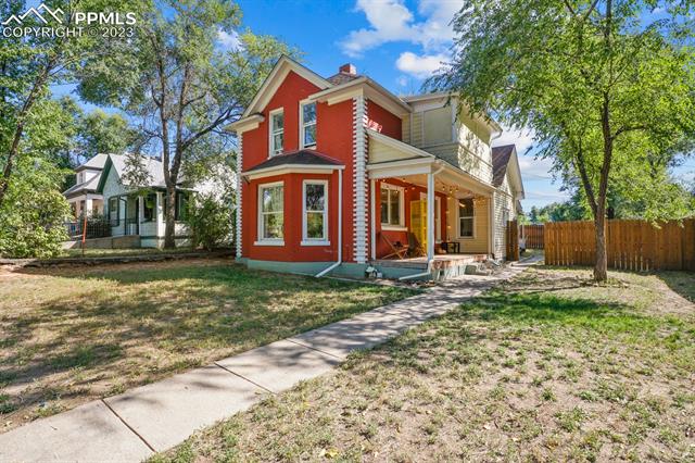 Photo 1 of 28 of 739 E Cimarron Street house