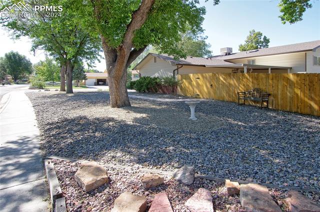 Photo 33 of 40 of 502 Bickley Street house