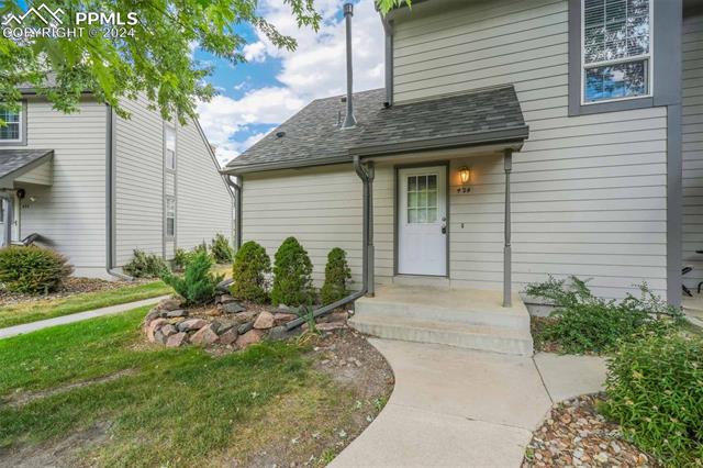 Photo 2 of 41 of 424 Cobblestone Drive townhome