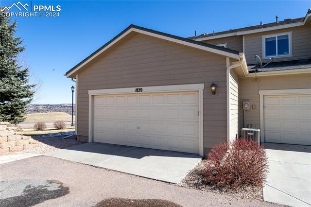 Photo 7 of 37 of 1839 Portland Gold Drive townhome