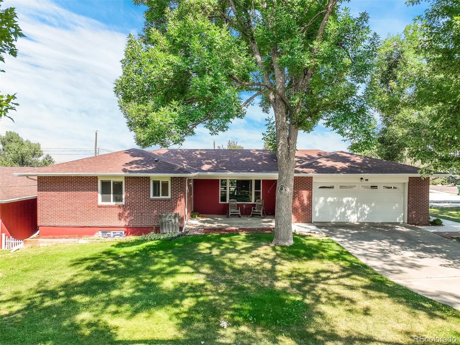 Photo 1 of 50 of 405 Crestridge Avenue house