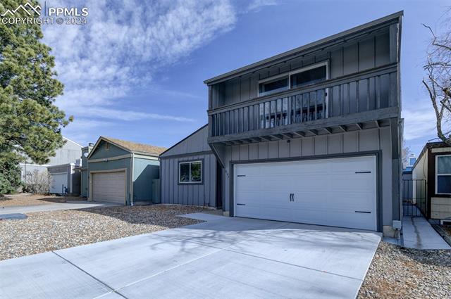 Photo 3 of 25 of 607 San Clemente Drive house