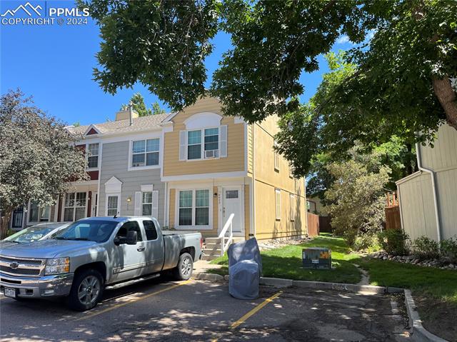 Photo 2 of 12 of 4022 Charleston Drive townhome