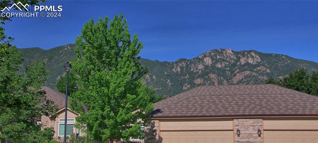 Photo 6 of 38 of 4447 Spiceglen Drive townhome