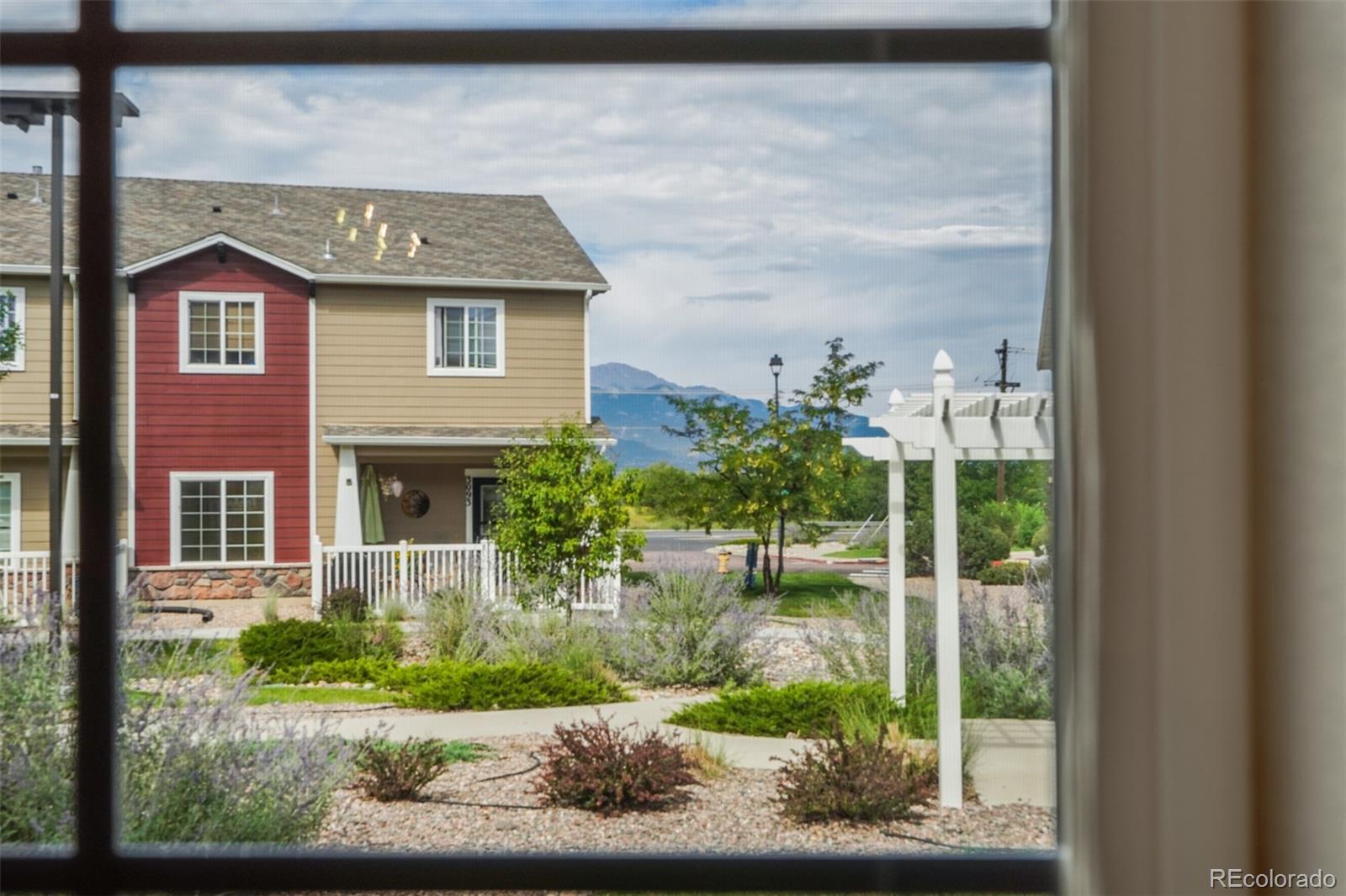 Photo 13 of 35 of 3102 Harpy Grove townhome