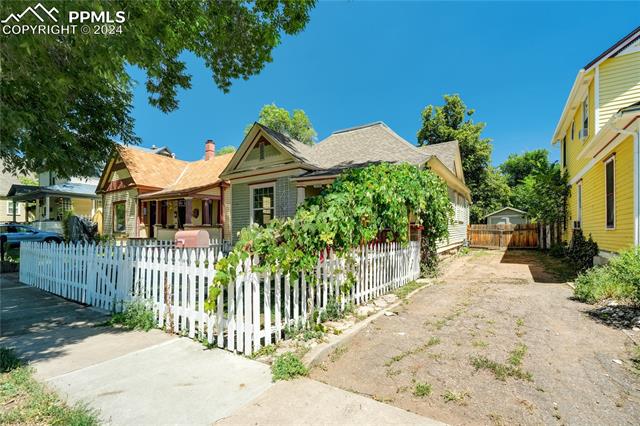 Photo 44 of 45 of 2218 W Pikes Peak Avenue house