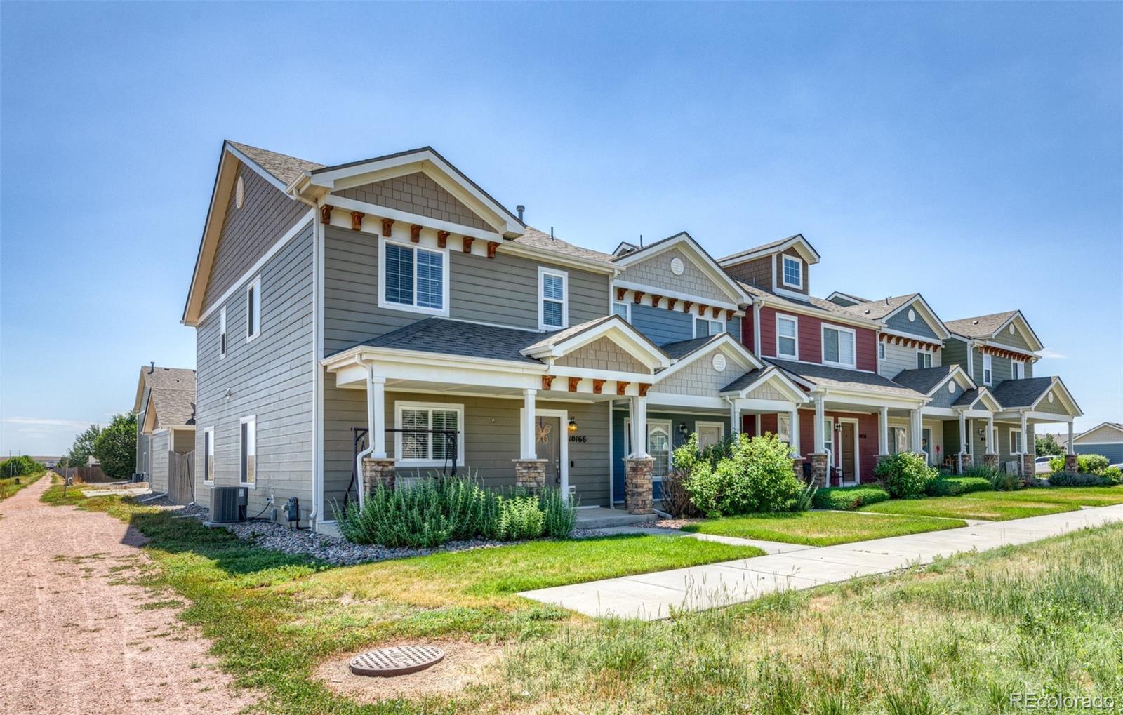 Photo 4 of 50 of 10166 SilverStirrup Drive townhome