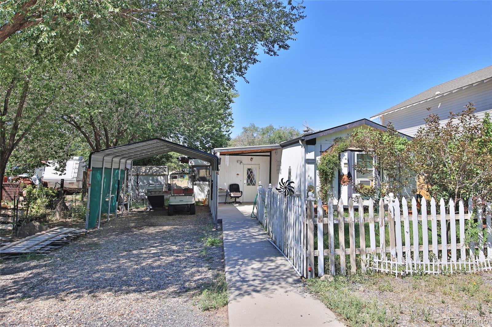 Photo 2 of 21 of 481 Denver Avenue house