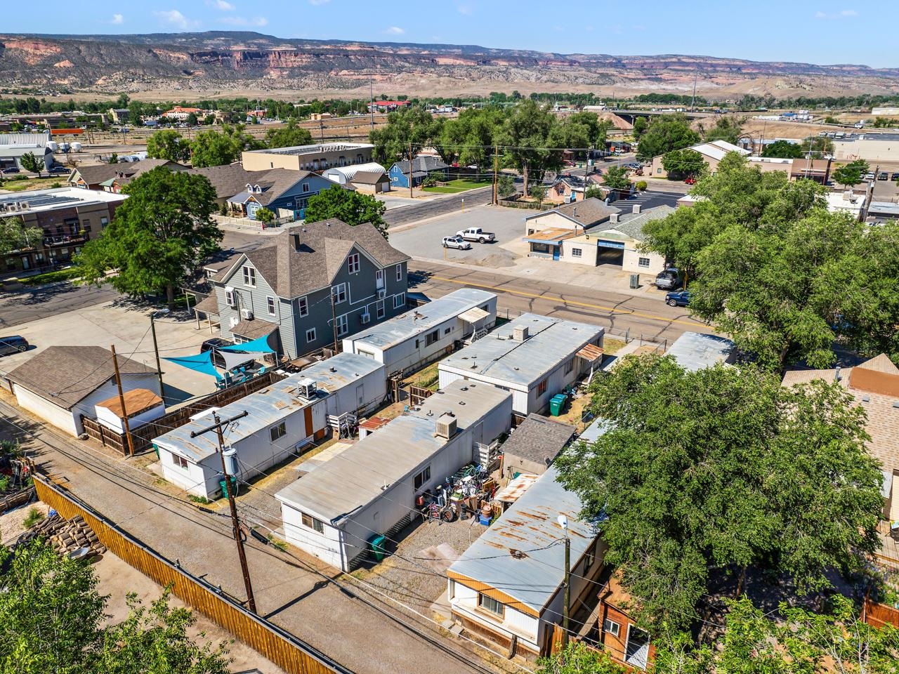 Photo 4 of 7 of 162 S Mulberry Street mobile home