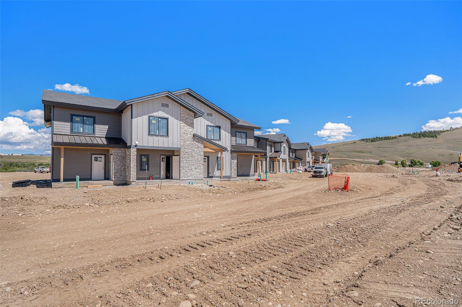 Photo 8 of 25 of 125 Granby Meadow Drive townhome