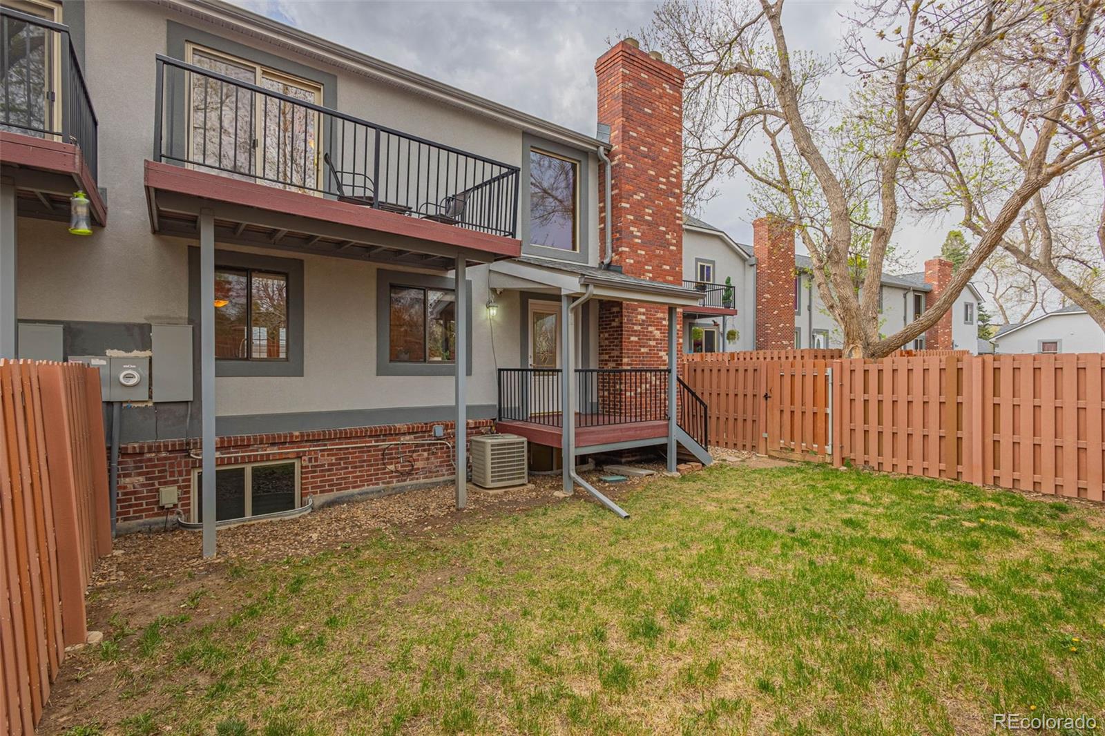 Photo 14 of 21 of 5105 S Emporia Way townhome