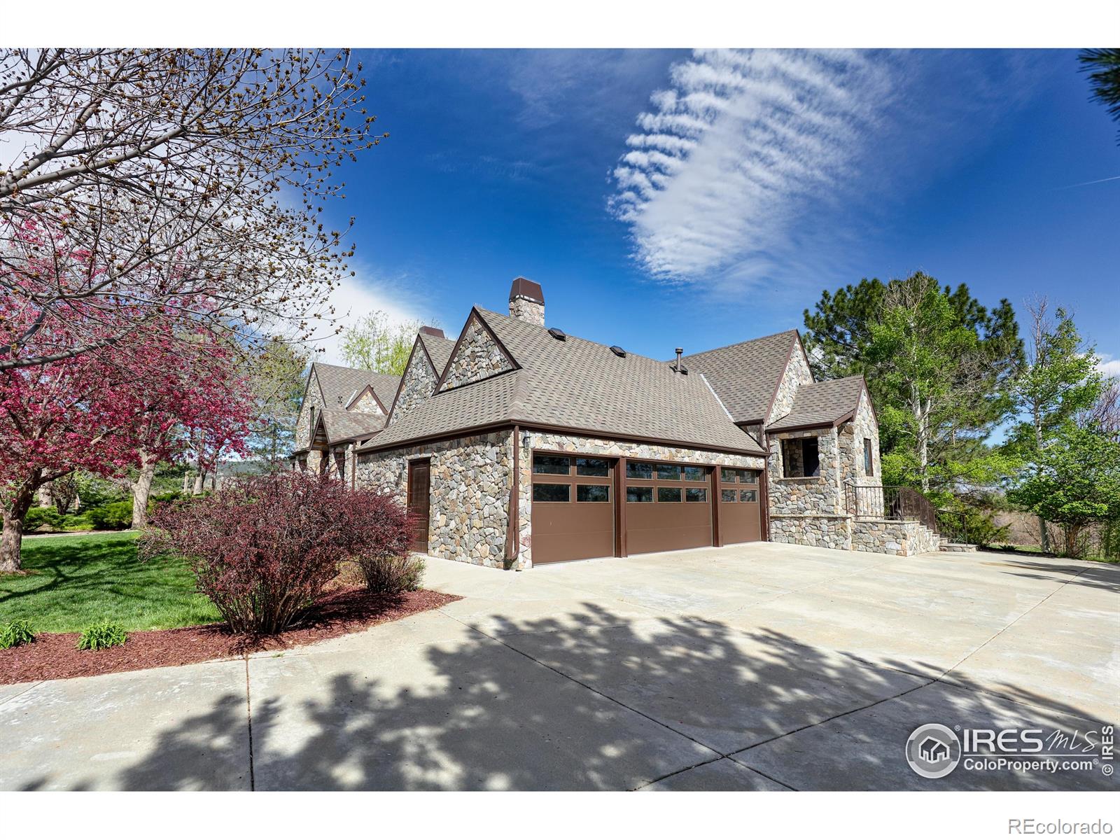 Photo 31 of 40 of 5575 Saint Vrain Road house