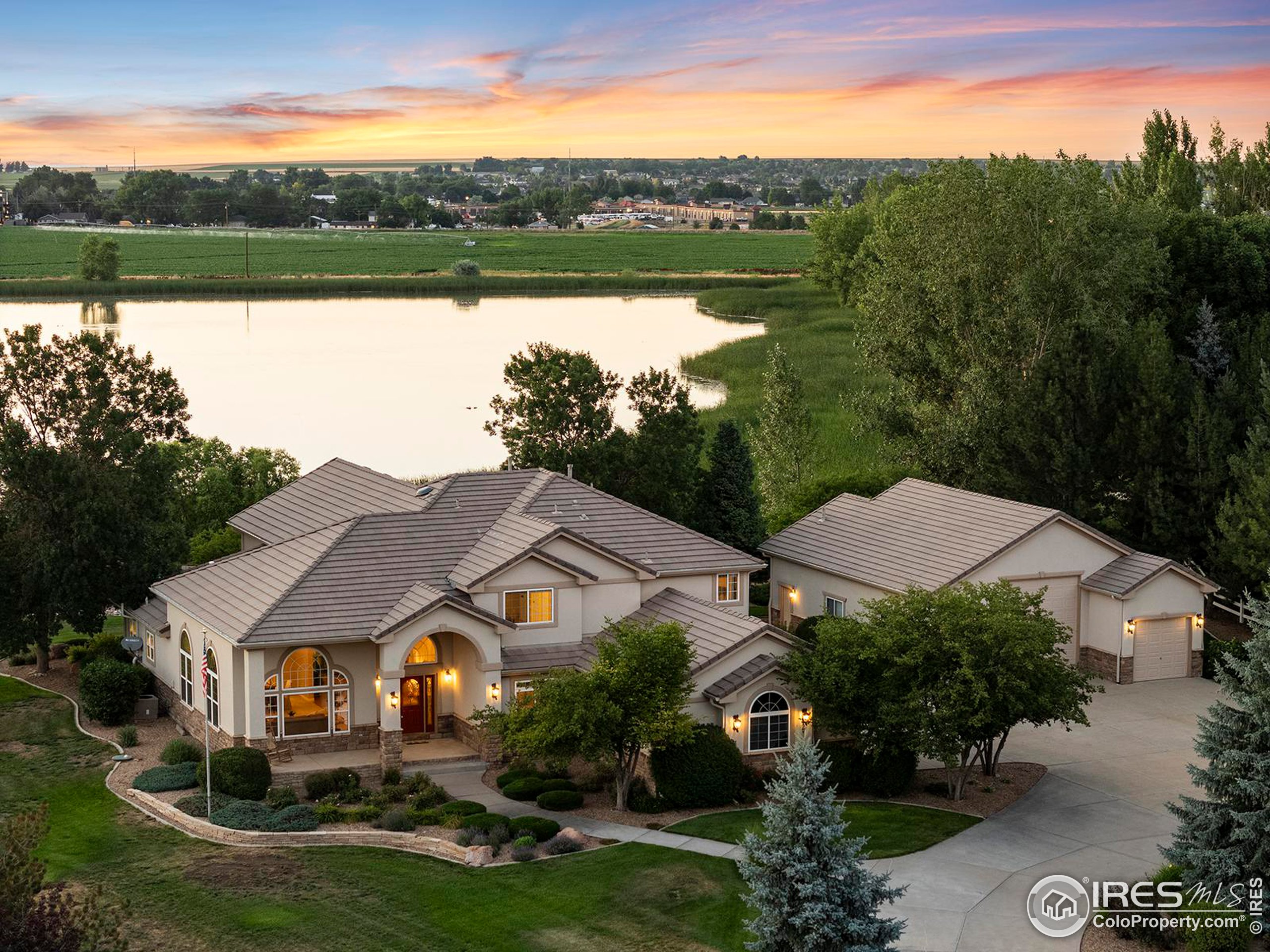 Photo 6 of 40 of 239 Mulligan Lake Dr house