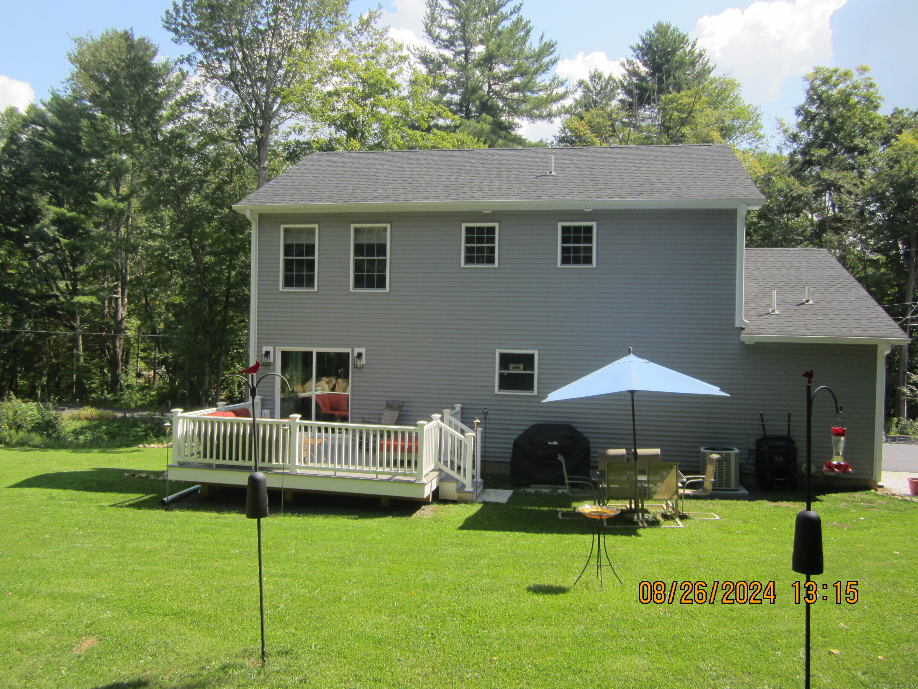 Photo 5 of 37 of 3 Raymond Drive house