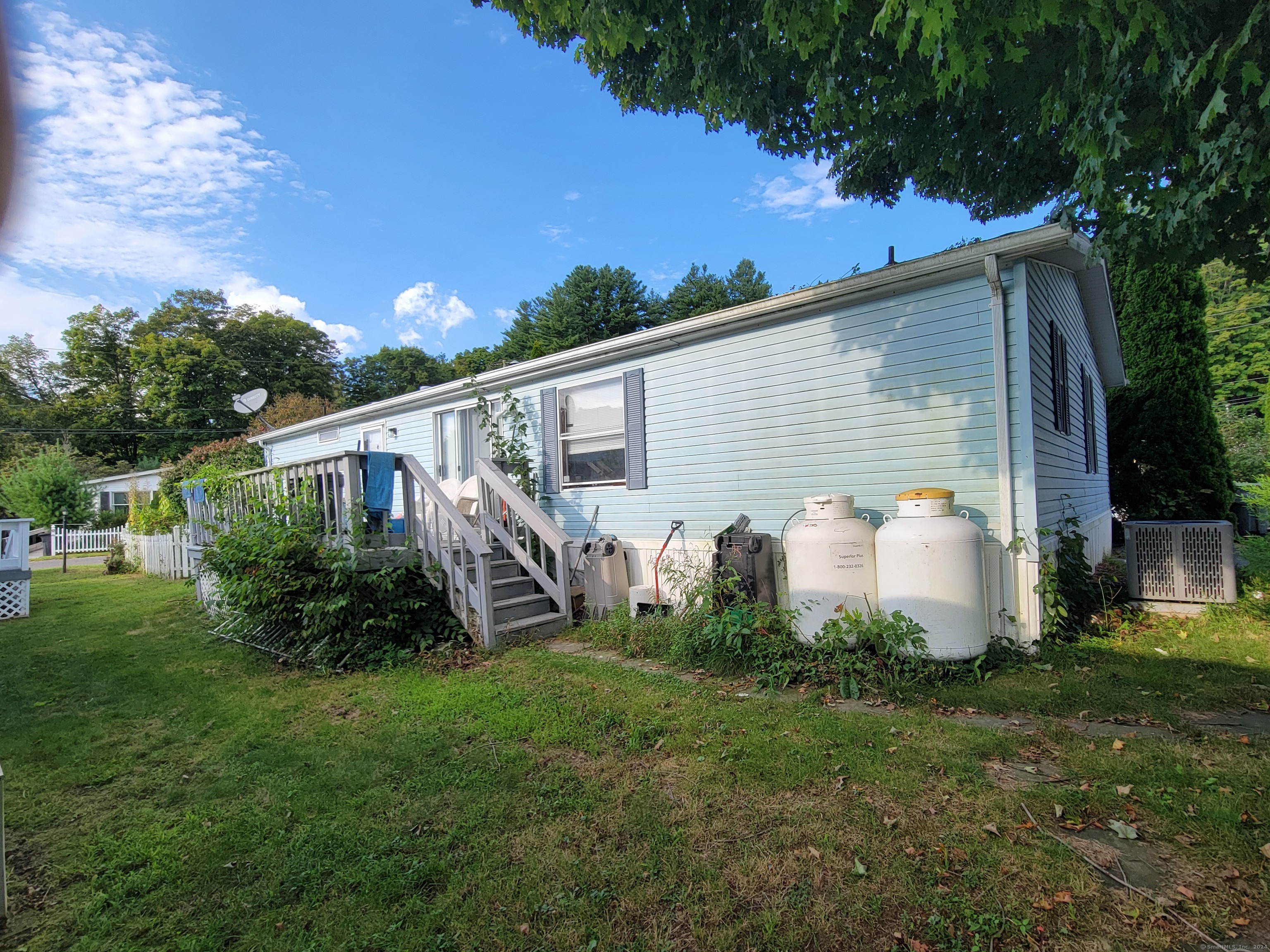 Photo 5 of 7 of 1070 Amity Road LOT 27 mobile home