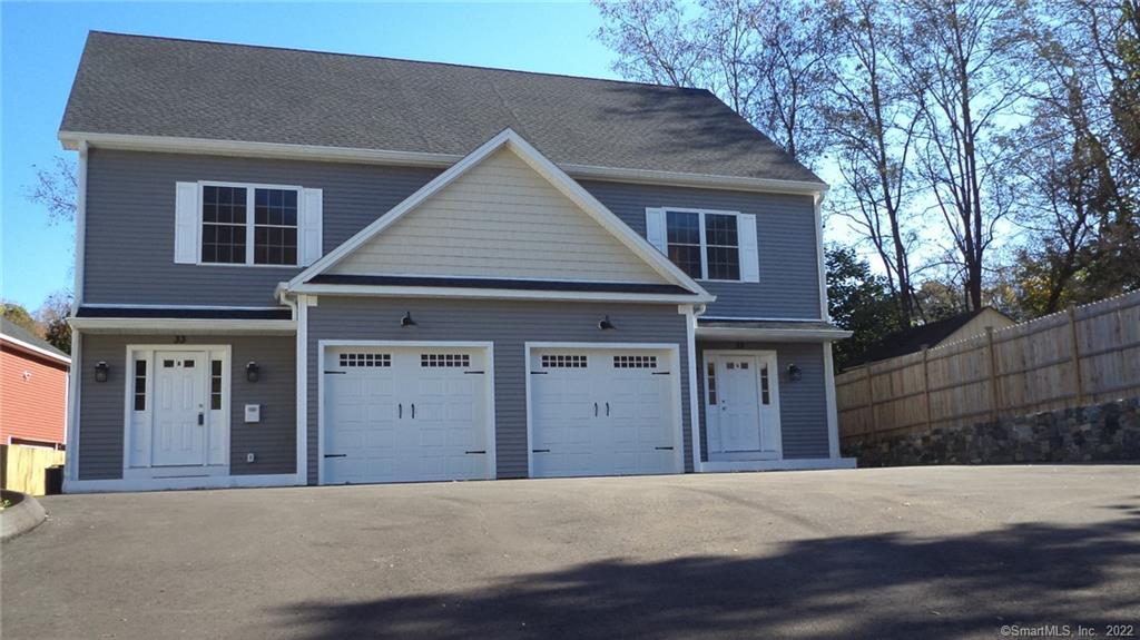 Photo 2 of 26 of 33 Maple Avenue A townhome