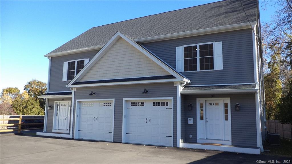 Photo 4 of 26 of 33 Maple Avenue A townhome