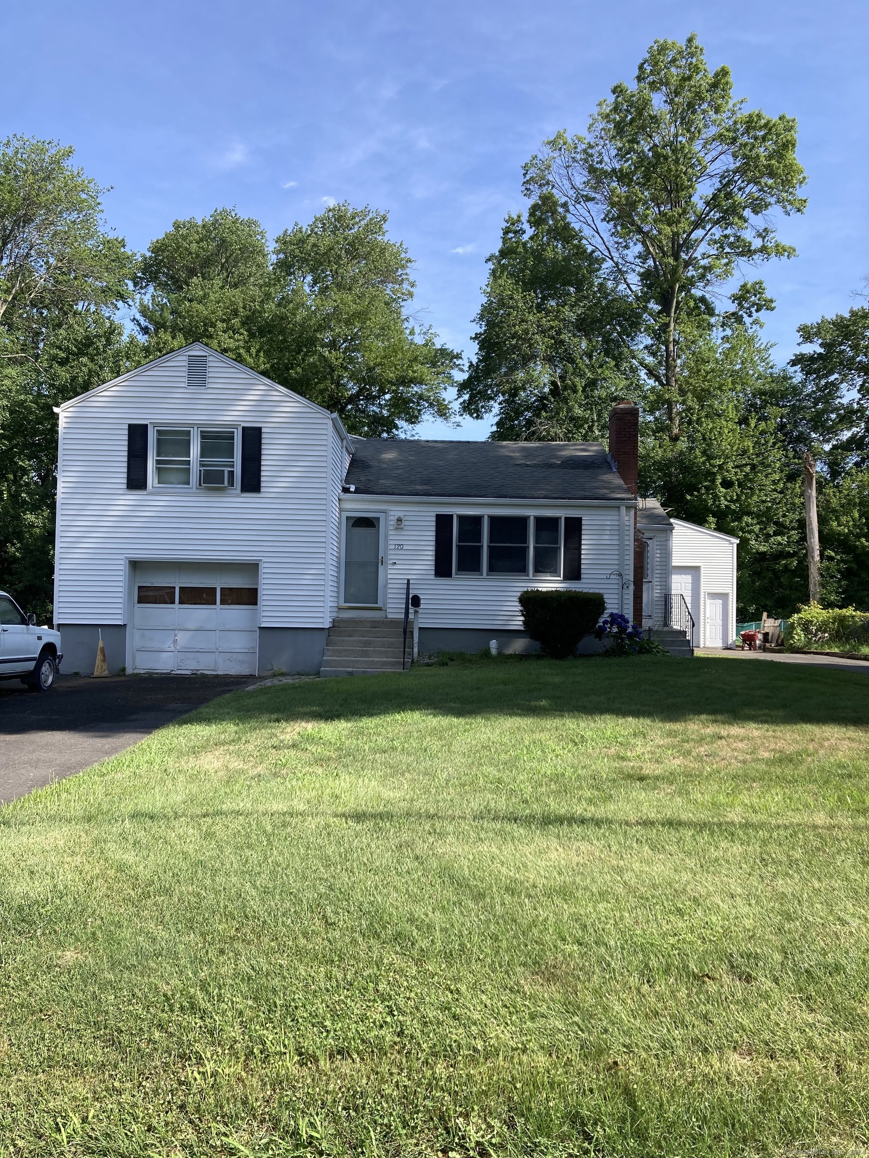 Photo 1 of 2 of 120 East Pershing Street house