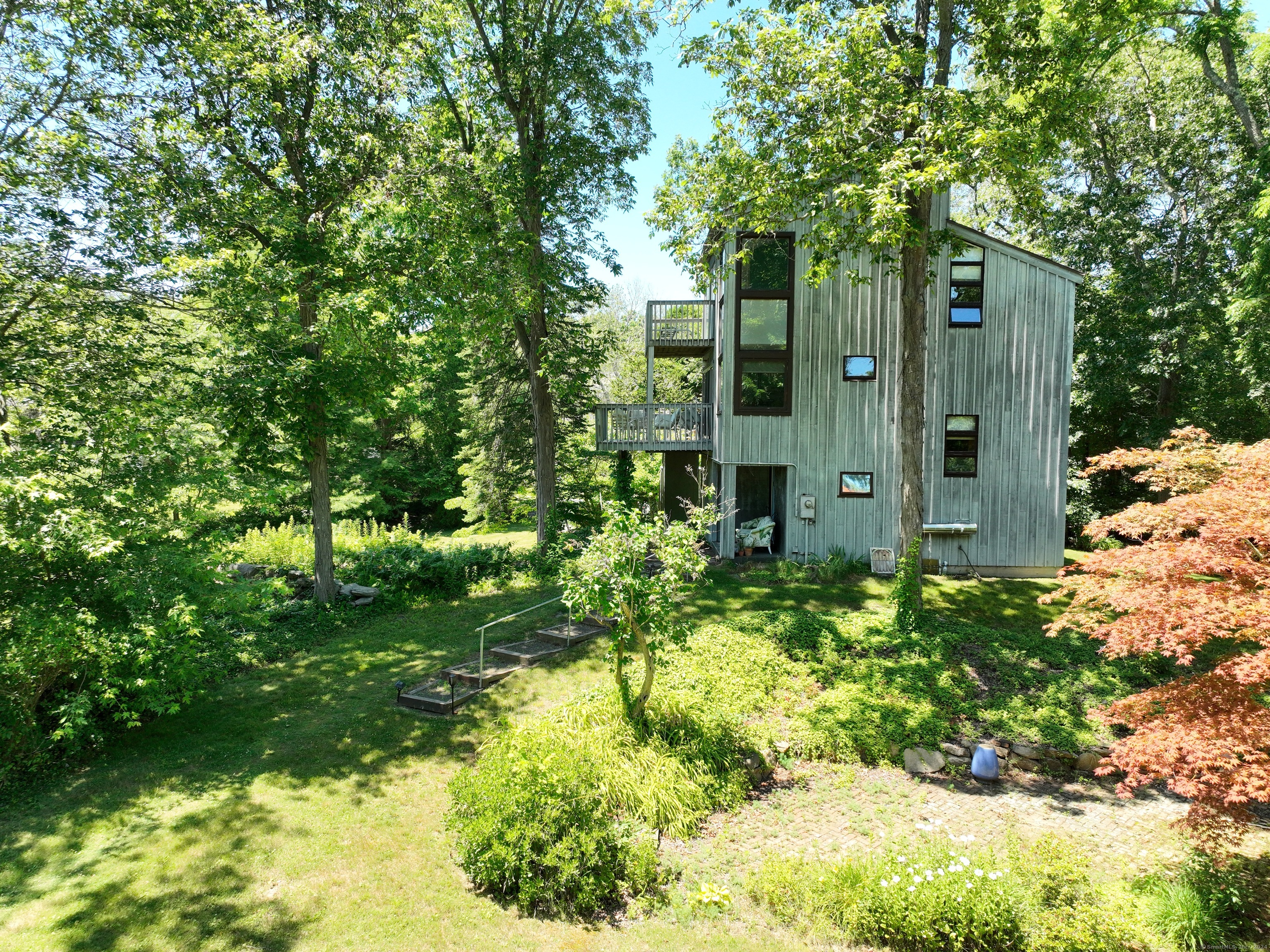 Photo 1 of 36 of 70 Thimble Island Road house