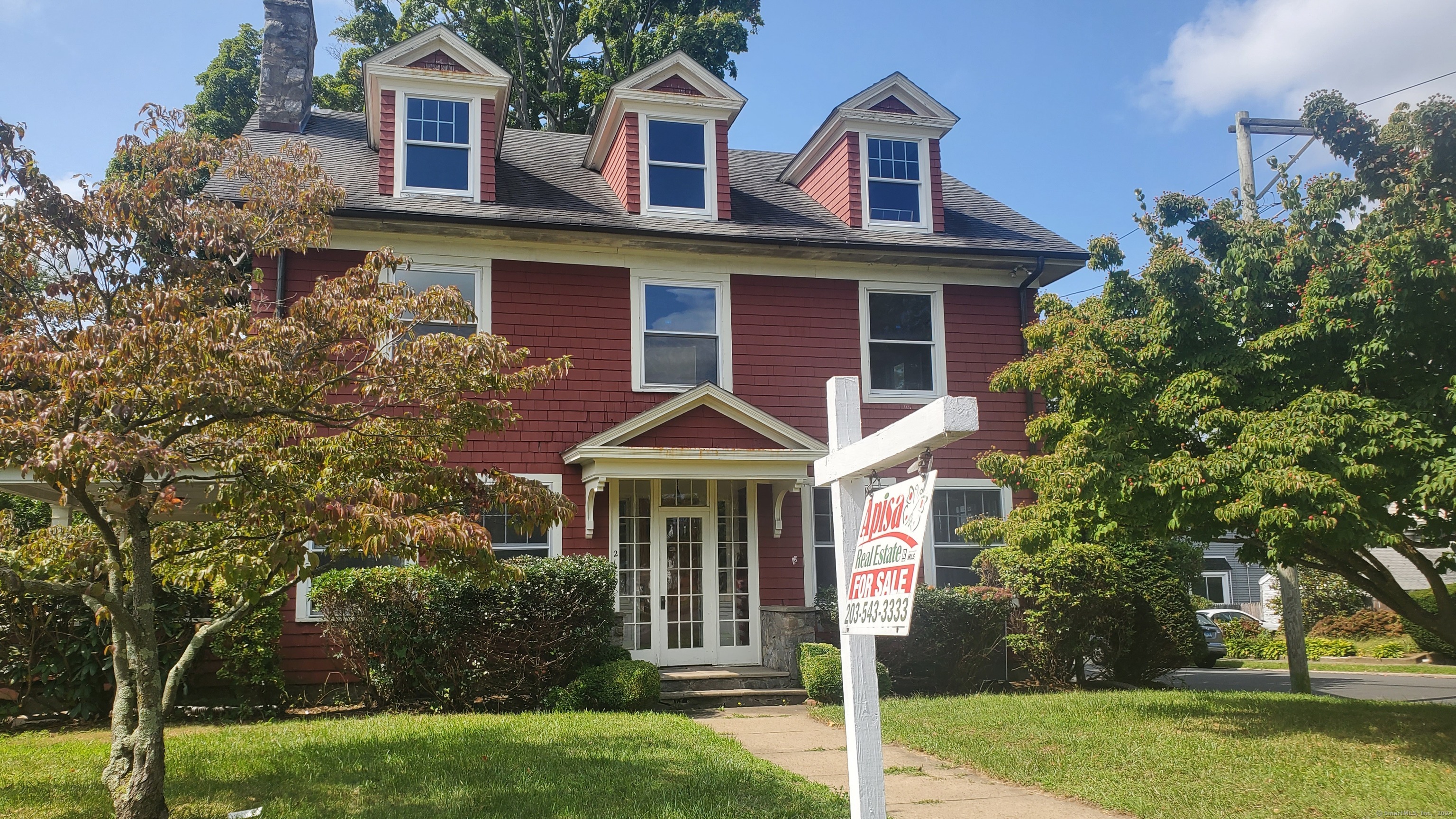 Photo 1 of 25 of 2119 Park Avenue house