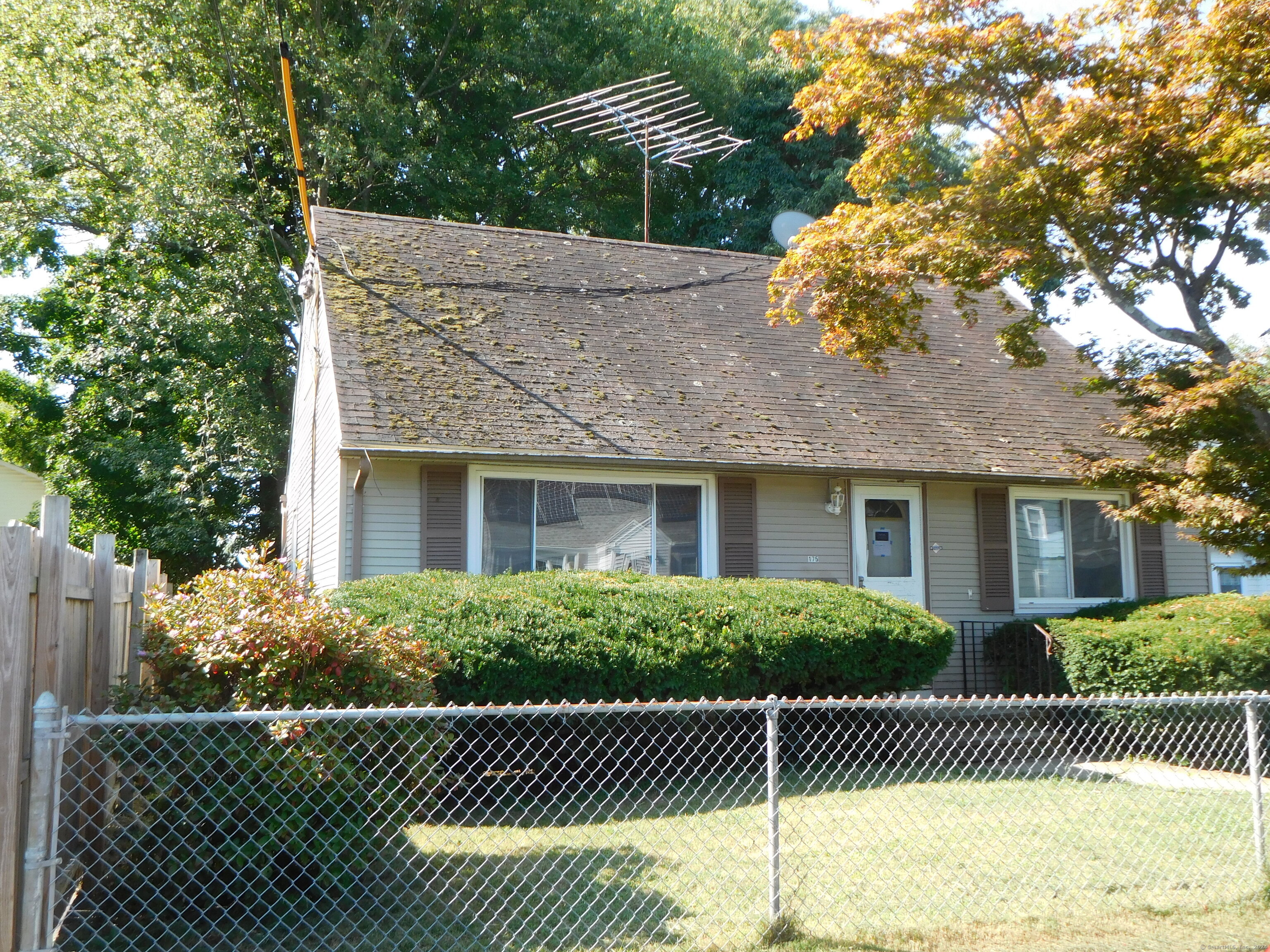 Photo 1 of 30 of 175 Grandview Avenue house