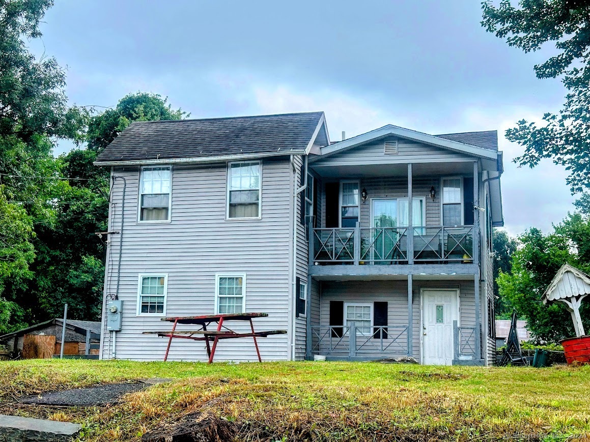 Photo 2 of 11 of 446 Pond Street house