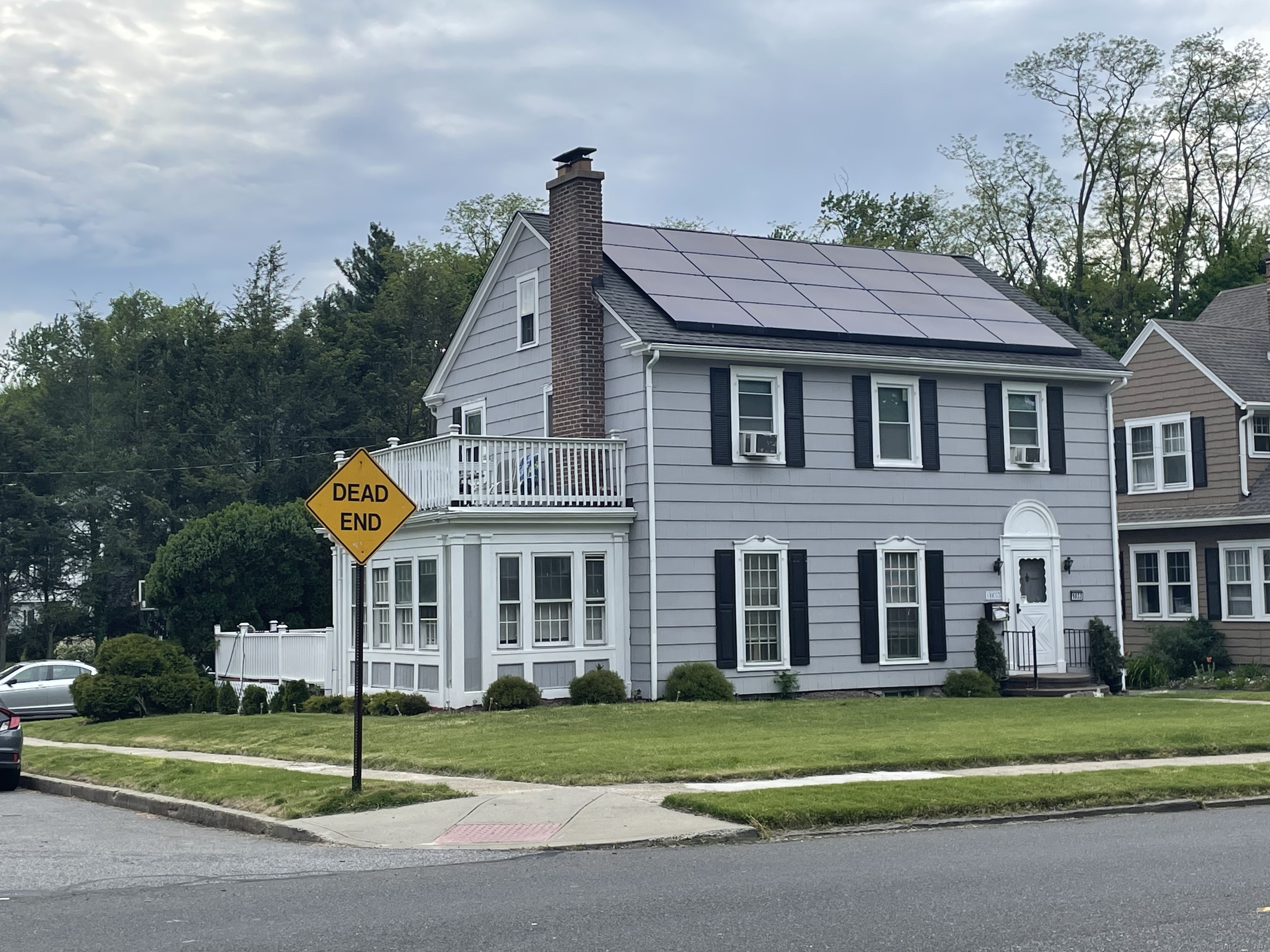 Photo 3 of 10 of 1033 Briarwood Avenue house