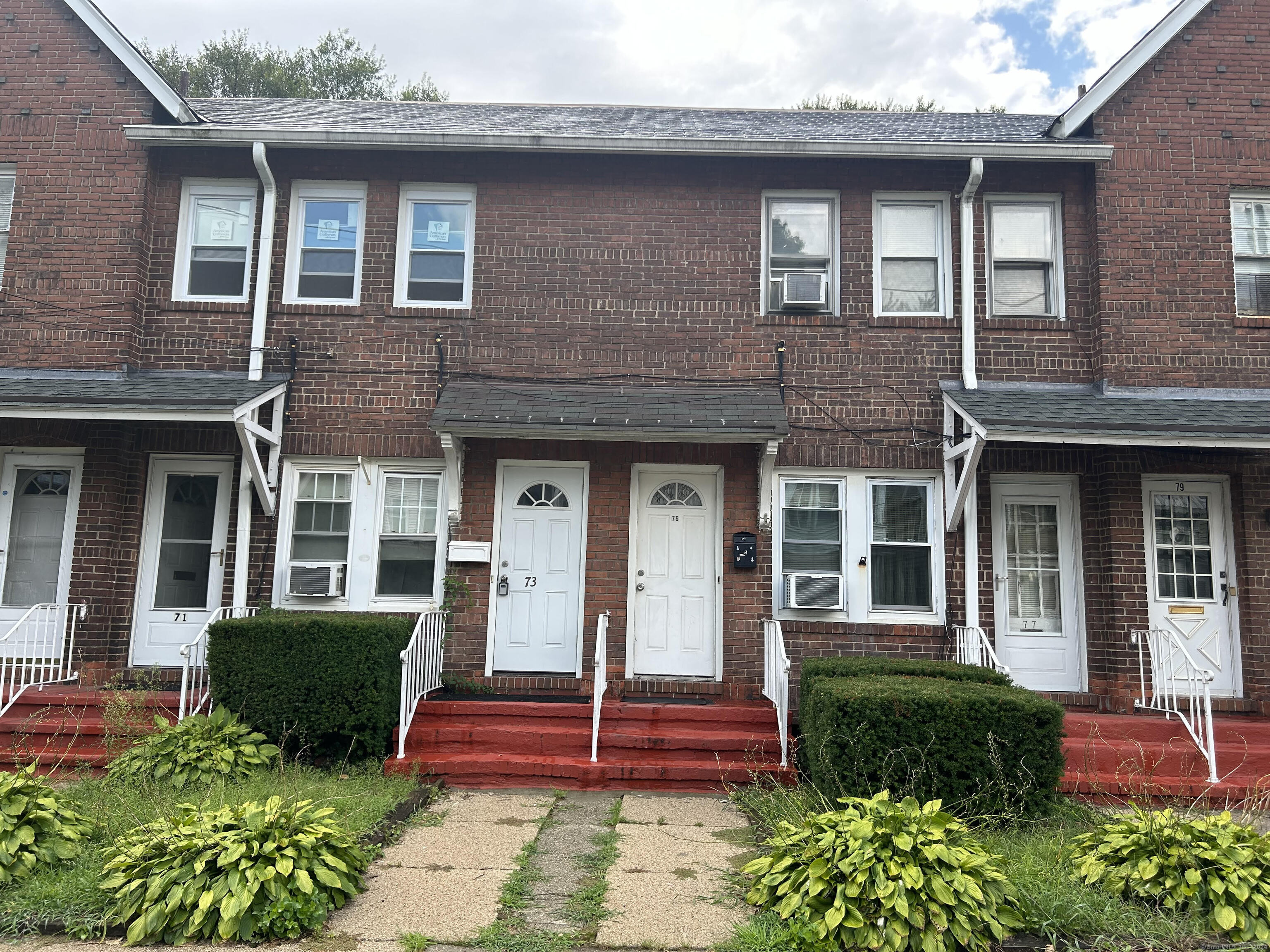 Photo 1 of 18 of 73 Waterman Street townhome