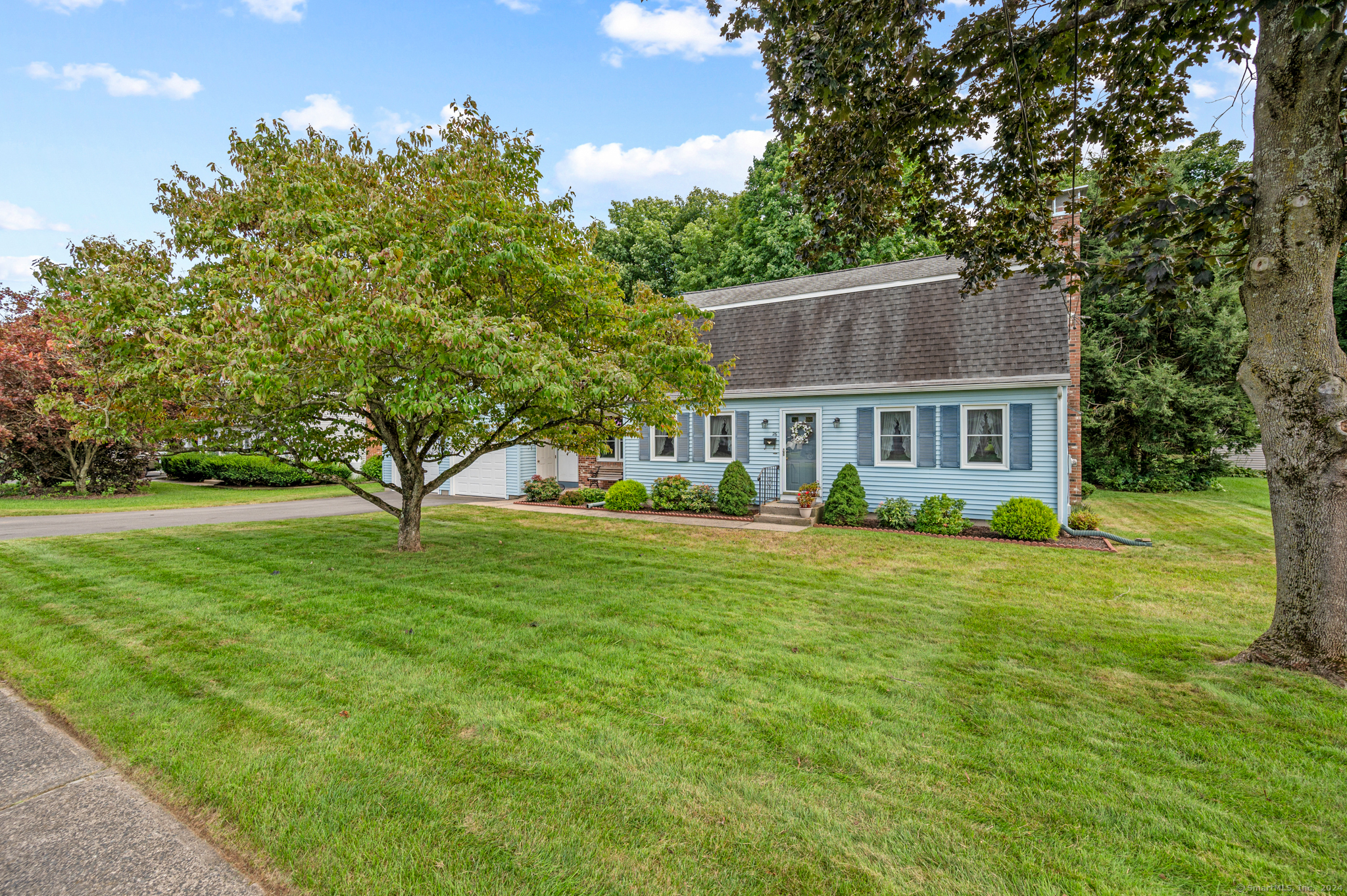 Photo 1 of 25 of 26 Willow Brook Road house