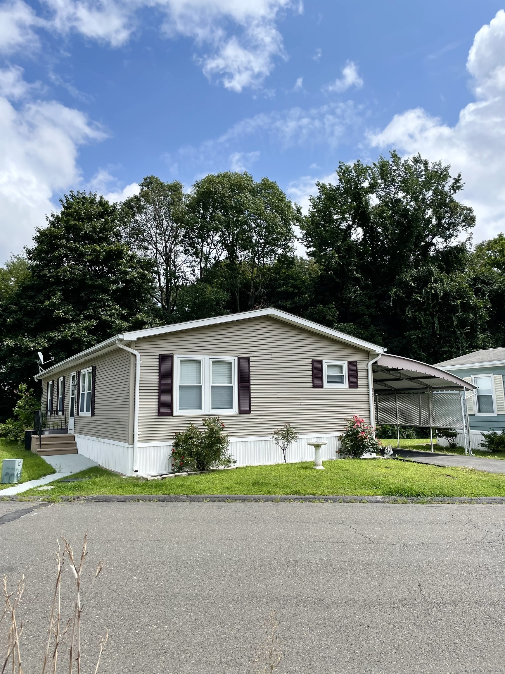 Photo 1 of 1 of 40 Matthews Street TRLR 25 mobile home