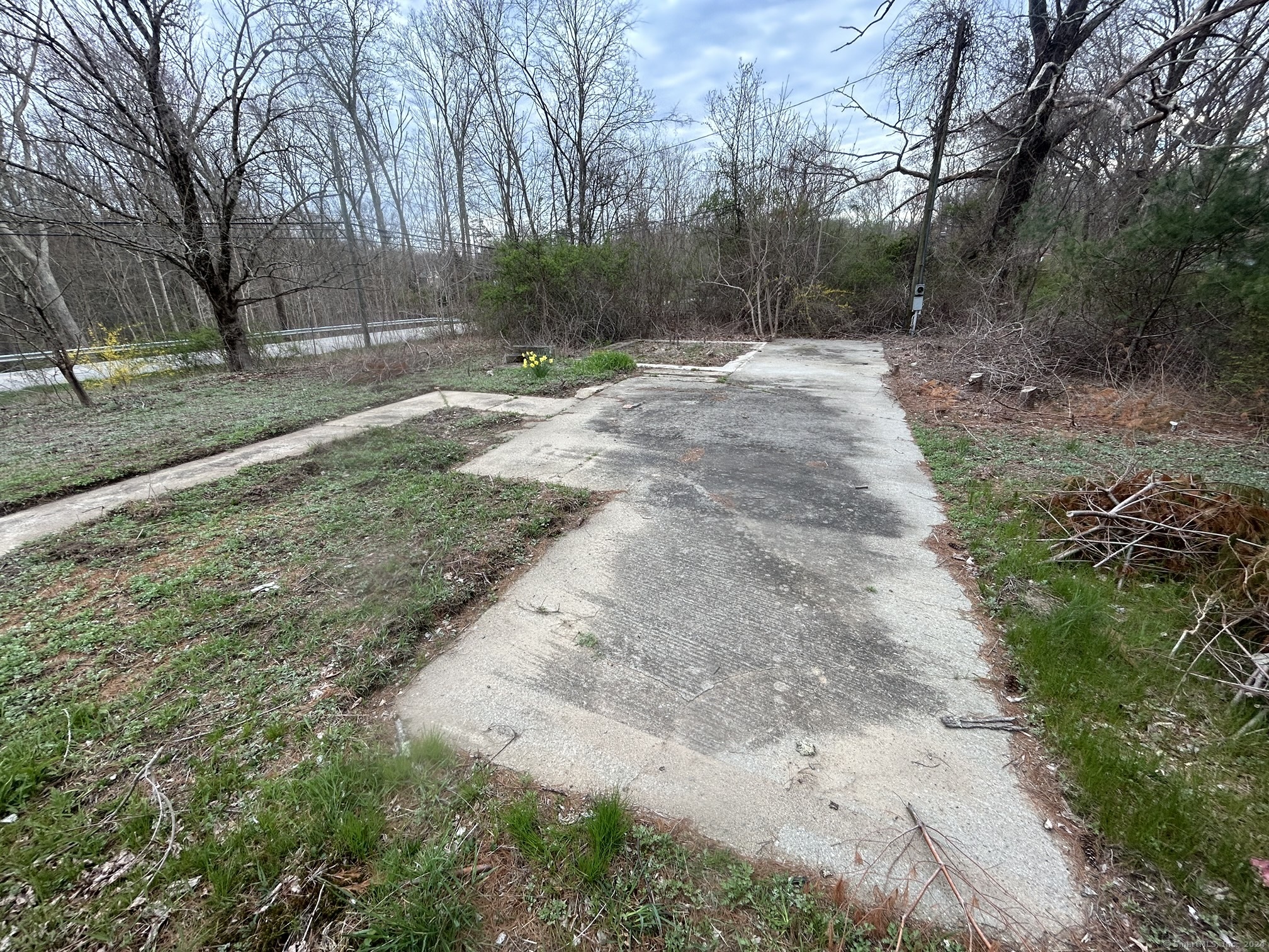 Photo 3 of 9 of 513 South Canterbury Road land