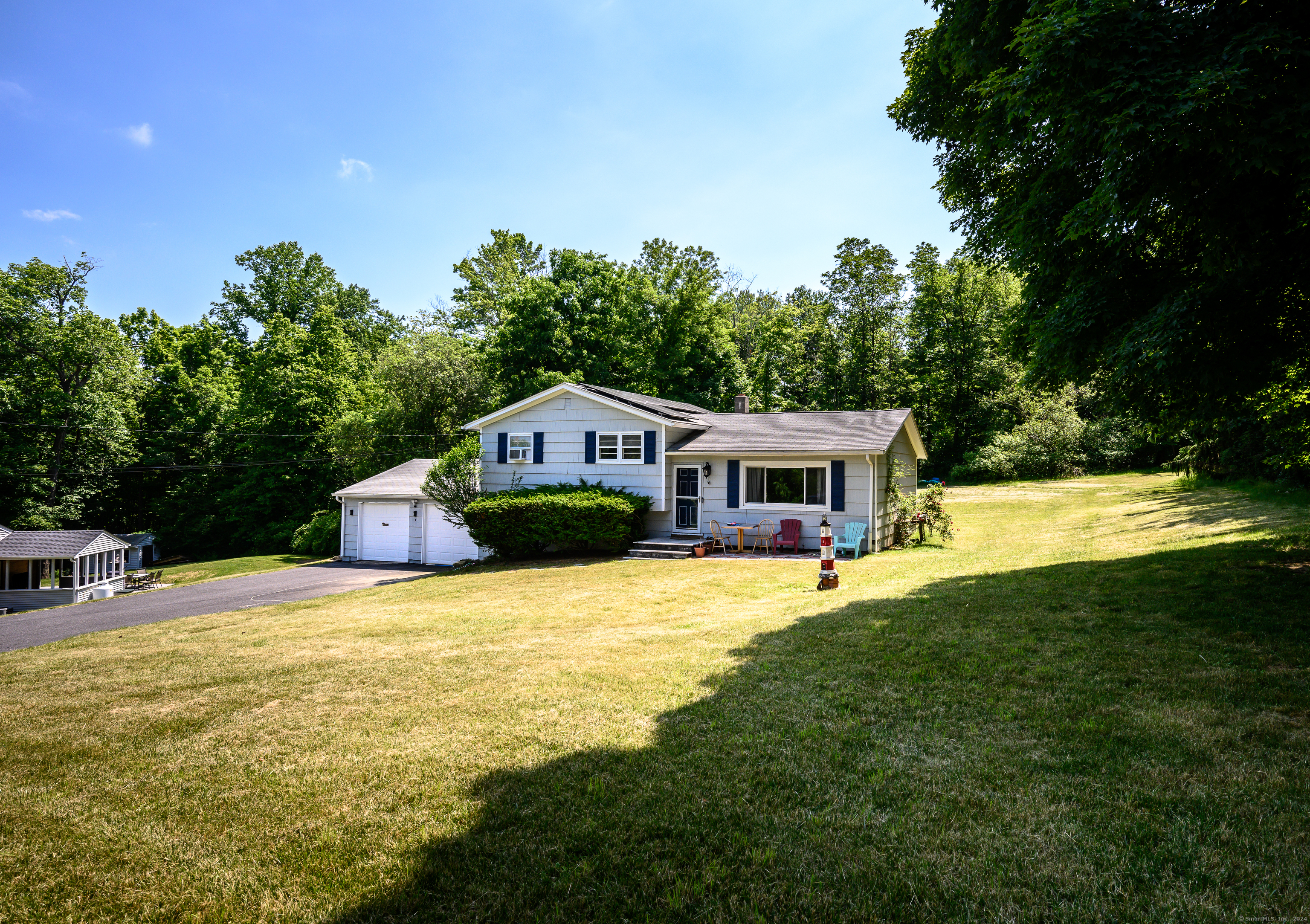 Photo 1 of 17 of 3 Saddle Rock Road house