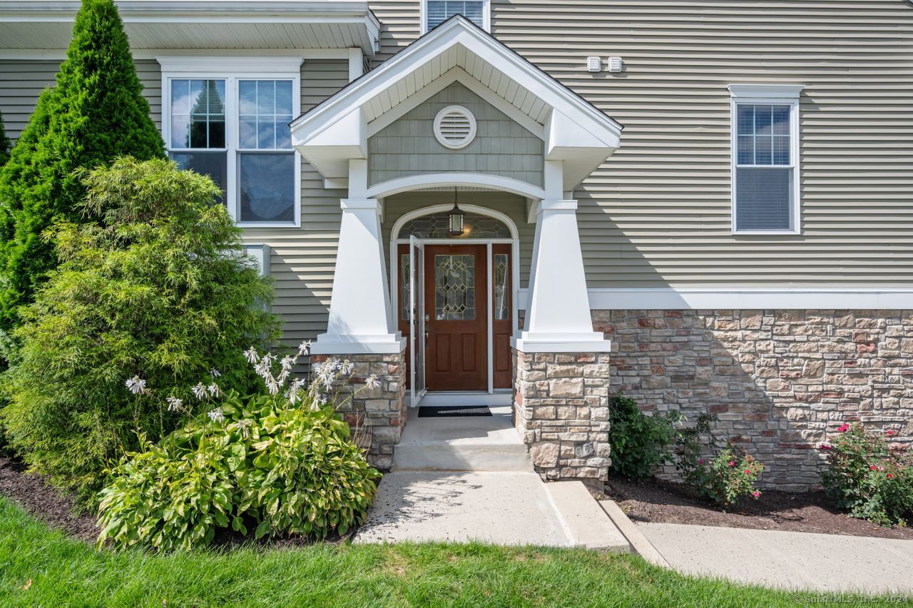 Photo 1 of 39 of 65 Lawrence Avenue townhome